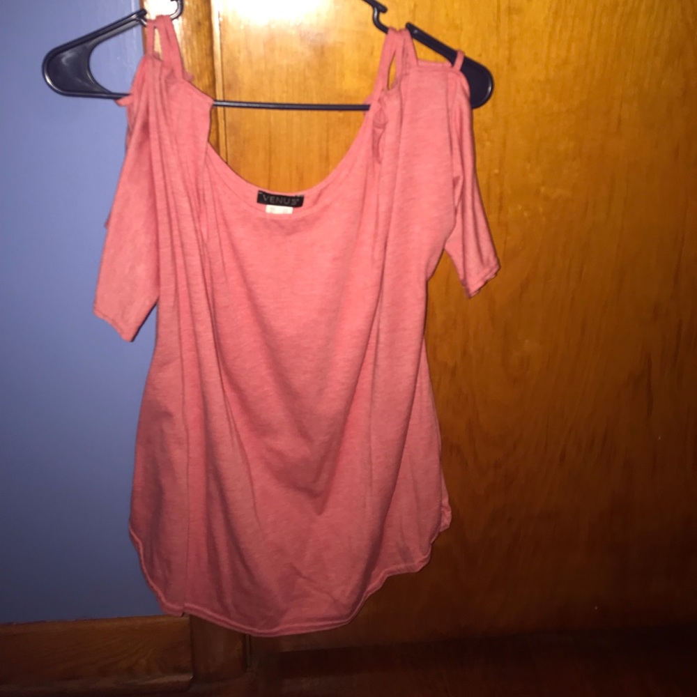 3/4 sleeve cold shoulder top